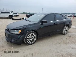 2011 Volkswagen Jetta SEL z VIN 3VWLX7AJ8BM353379, wystawiony jako Copart lot #55359605 z przebiegiem 158 648 mil mil oraz Szkoda całkowita • Salvage title. Historia ofert i sprzedaży dostępna na DreamBid. Obrazek 1.