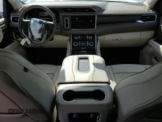 2024 GMC Yukon Denali with VIN 1GKS2DKL9RR135136, listed as a Copart auction lot 50688575 with 4,077 mi miles and Salvage Title. Bid and sale history available at carsss.com. Image 8.