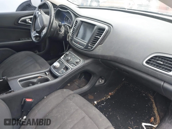 2015 Chrysler 200 Limited z VIN 1C3CCCAB8FN712908, wystawiony jako IAAI lot #41586183 z przebiegiem 194 890 mil mil oraz . Historia ofert i sprzedaży dostępna na DreamBid. Obrazek 5.