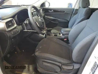 2020 Kia Sorento LX V6 with VIN 5XYPGDA53LG631156, listed as a Copart auction lot 44070025 with 114,084 mi miles and Salvage Title. Bid and sale history available at carsss.com. Image 7.