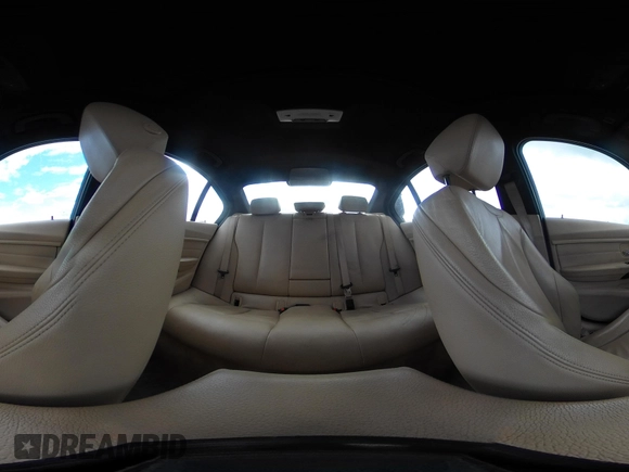 2013 BMW 3 Series 335i xDrive с VIN WBA3B9C58DF587907, выставлен на аукционе IAAI как лот 42047184 с пробегом 114 690 миль миль и . История ставок и продаж доступна на DreamBid. Изображение 19.