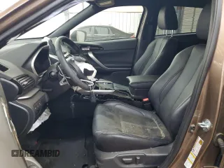 2024 Mitsubishi Eclipse Cross SE z VIN JA4ATWAA8RZ072539, wystawiony jako Copart lot #54919085 z przebiegiem 13 788 mil mil oraz Szkoda całkowita • Salvage title. Historia ofert i sprzedaży dostępna na DreamBid. Obrazek 7.
