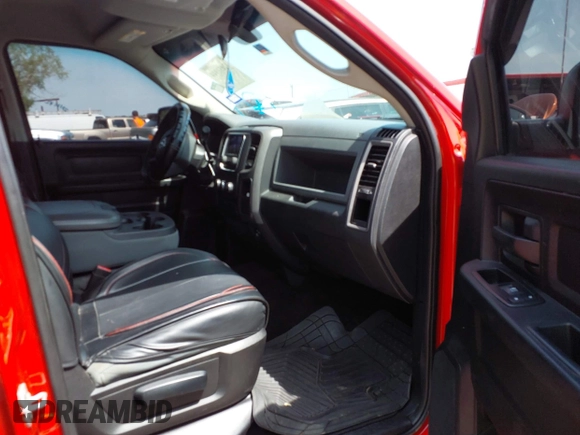 2013 Ram 1500 Express z VIN 1C6RR6KT3DS724256, wystawiony jako IAAI lot #42031944 z przebiegiem 175 645 mil mil oraz . Historia ofert i sprzedaży dostępna na DreamBid. Obrazek 5.