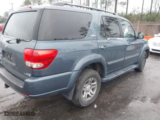 2005 Toyota Sequoia SR5 with VIN 5TDZT34A25S247933, listed as a IAAI auction lot 41618753 with 238,821 mi miles. Bid and sale history available at carsss.com. Image 4.