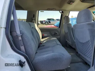1998 Chevrolet Tahoe z VIN 1GNEK13R8WJ372101, wystawiony jako Copart lot #42957075 z przebiegiem 174 853 mil mil oraz Szkoda całkowita • Salvage title. Historia ofert i sprzedaży dostępna na DreamBid. Obrazek 11.