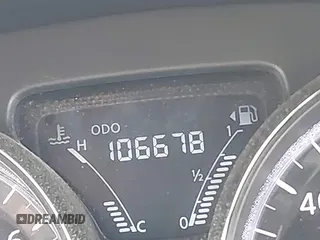 2019 Nissan Versa SV z VIN 3N1CN7AP4KL820481, wystawiony jako IAAI lot #42033570 z przebiegiem 106 678 mil mil oraz . Historia ofert i sprzedaży dostępna na DreamBid. Obrazek 15.
