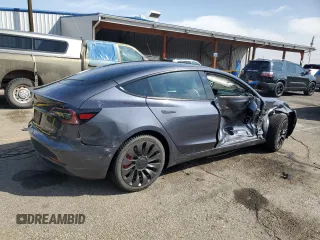 2023 Tesla Model 3 Performance z VIN 5YJ3E1EC2PF673505, wystawiony jako Copart lot #51285665 z przebiegiem 12 019 mil mil oraz Szkoda całkowita • Salvage title. Historia ofert i sprzedaży dostępna na DreamBid. Obrazek 3.