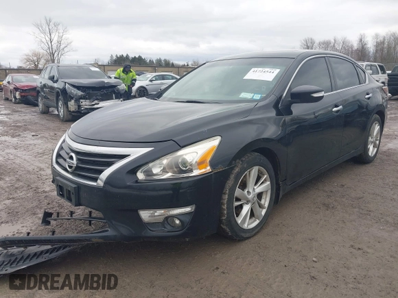 2014 Nissan Altima 2.5 with VIN 1N4AL3AP9EC127186, listed as a IAAI auction lot 41724544 with 115,879 mi miles. Bid and sale history available at carsss.com. Image 17.