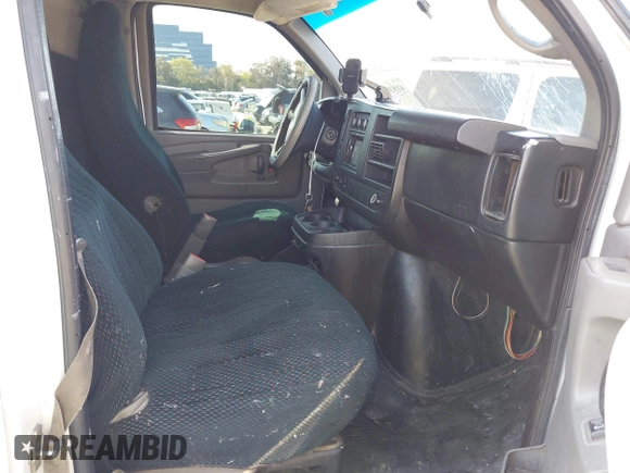 2014 Chevrolet Express Cargo Van with VIN 1GCWGFCA8E1146659, listed as a IAAI auction lot 41839939 with 189,389 mi miles. Bid and sale history available at carsss.com. Image 5.