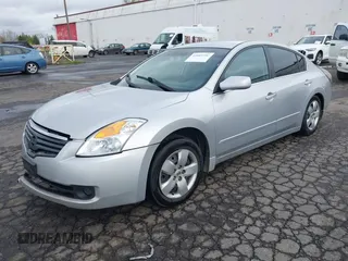 2008 Nissan Altima 2.5 SL with VIN 1N4AL21E08N496438, listed as a IAAI auction lot 41889506 with 230,730 mi miles. Bid and sale history available at carsss.com. Image 2.