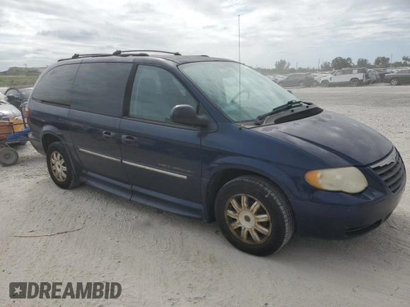 2006 Chrysler Town & Country LWB Touring with VIN 2A4GP54L26R617341, listed as a Copart auction lot 45731345 with 67,086 mi miles and Clean Title. Bid and sale history available at carsss.com. Image 4.