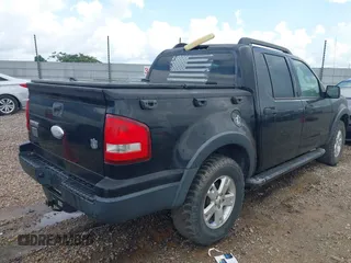 2007 Ford Explorer Sport Trac XLT with VIN 1FMEU31K37UA12203, listed as a IAAI auction lot 42438371 with 194,043 mi miles and . Bid and sale history available at DreamBid. Image 4.