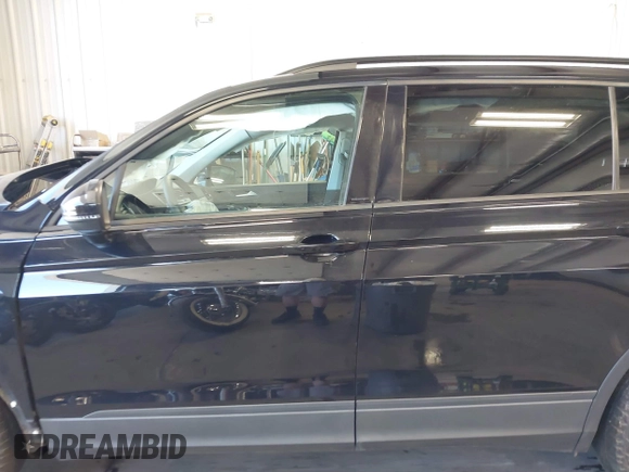 2021 Volkswagen Tiguan S with VIN 3VV0B7AX8MM020189, listed as a IAAI auction lot 42615767 with 70,294 mi miles and . Bid and sale history available at DreamBid. Image 15.