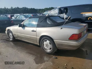 1996 Mercedes-Benz SL-Class with VIN WDBFA67F6TF131034, listed as a Copart auction lot 67532594 with 187,667 mi miles and Clean Title. Bid and sale history available at carsss.com. Image 2.