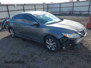 2018 Nissan Altima 2.5 SR with VIN 1N4AL3APXJC123240, listed as a IAAI auction lot 41808689 with 111,920 mi miles. Bid and sale history available at carsss.com. Image 1.