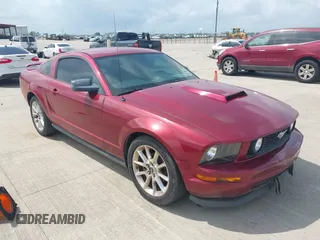 2007 Ford Mustang Deluxe with VIN 1ZVFT80N175279478, listed as a IAAI auction lot 42105526 with 167,176 mi miles. Bid and sale history available at carsss.com. Image 1.