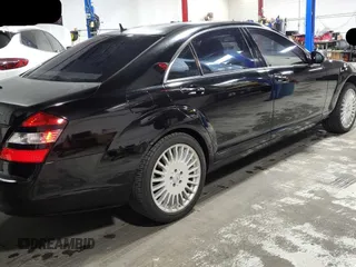 2007 Mercedes-Benz S 550 z VIN WDDNG71X27A069000, wystawiony jako Copart lot #60940735 z przebiegiem 142 783 mil mil oraz Czysty tytuł • Clean title. Historia ofert i sprzedaży dostępna na DreamBid. Obrazek 4.