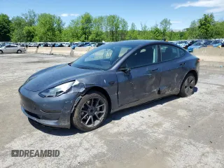 2023 Tesla Model 3 z VIN 5YJ3E1EA4PF686156, wystawiony jako Copart lot #56967015 z przebiegiem 14 658 mil mil oraz Szkoda całkowita • Salvage title. Historia ofert i sprzedaży dostępna na DreamBid. Obrazek 1.
