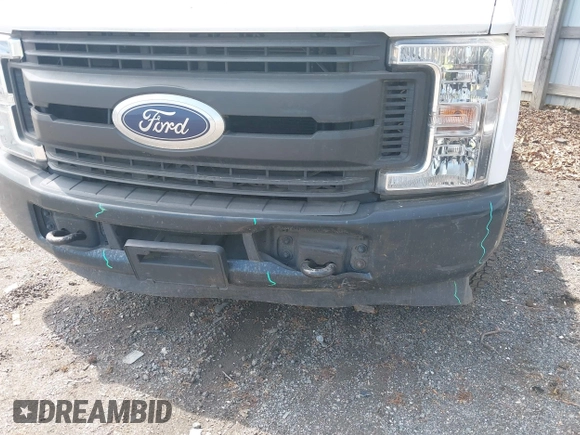 2017 Ford Super Duty F-250 SRW XL with VIN 1FDBF2A60HEC81863, listed as a IAAI auction lot 42122495 with 70,532 mi miles. Bid and sale history available at carsss.com. Image 6.