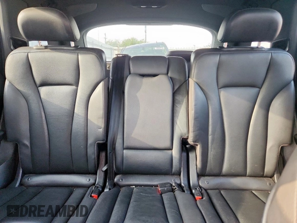 2018 Audi Q7 Premium Plus z VIN WA1LAAF73JD013401, wystawiony jako Copart lot #60322005 z przebiegiem 168 325 mil mil oraz Szkoda całkowita • Salvage title. Historia ofert i sprzedaży dostępna na DreamBid. Obrazek 10.