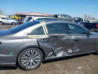 2019 Audi A8 with VIN WAU8DAF82KN004287, listed as a IAAI auction lot 41962495 with 65,053 mi miles and . Bid and sale history available at DreamBid. Image 6.