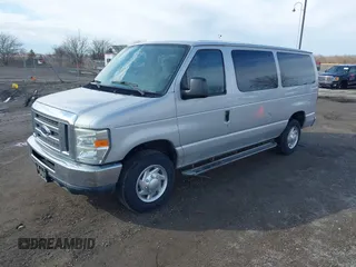 2010 Ford Econoline Passenger XL z VIN 1FBNE3BL8ADA65211, wystawiony jako IAAI lot #41659231 z przebiegiem 173 471 mil mil oraz . Historia ofert i sprzedaży dostępna na DreamBid. Obrazek 2.