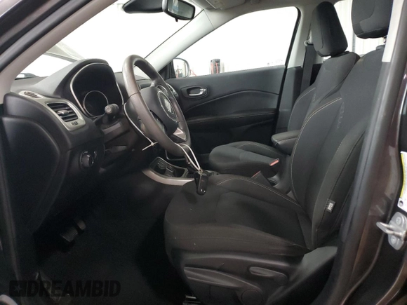 2019 Jeep Compass Sport с VIN 3C4NJDAB5KT683846, выставлен на аукционе Copart как лот 63647365 с пробегом 53 426 миль миль и Списание • Salvage title. История ставок и продаж доступна на DreamBid. Изображение 7.