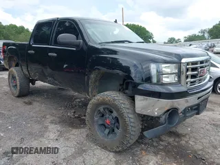 2010 GMC Sierra 1500 SLE with VIN 3GTRKVE33AG165393, listed as a IAAI auction lot 42242626 with 236,285 mi miles and . Bid and sale history available at DreamBid. Image 1.