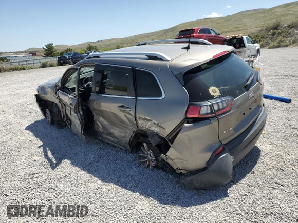 2020 Jeep Cherokee Latitude Plus z VIN 1C4PJMLX9LD510176, wystawiony jako Copart lot #55903585 z przebiegiem 67 151 mil mil oraz Szkoda całkowita • Salvage title. Historia ofert i sprzedaży dostępna na DreamBid. Obrazek 2.