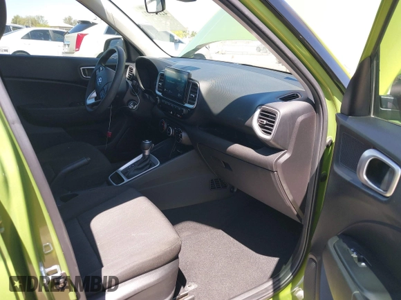 2020 Hyundai Venue SE with VIN KMHRB8A38LU044569, listed as a IAAI auction lot 42117572 with 45,562 mi miles and . Bid and sale history available at DreamBid. Image 5.