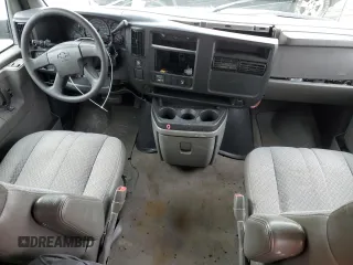 2005 Chevrolet Express Passenger with VIN 1GAHG39U351116163, listed as a Copart auction lot 51605745 with 139,372 mi miles and Clean title. Bid and sale history available at DreamBid. Image 8.