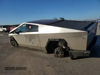 2024 Tesla Cybertruck z VIN 7G2CEHED5RA031195, wystawiony jako Copart lot #86002214 z przebiegiem 8 546 mil mil oraz Szkoda całkowita • Salvage title. Historia ofert i sprzedaży dostępna na DreamBid. Obrazek 2.