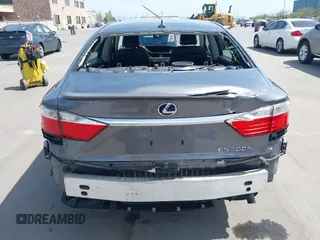 2013 Lexus ES 300h Hybrid with VIN JTHBW1GG6D2023923, listed as a IAAI auction lot 42099648 with 226,437 mi miles. Bid and sale history available at carsss.com. Image 6.