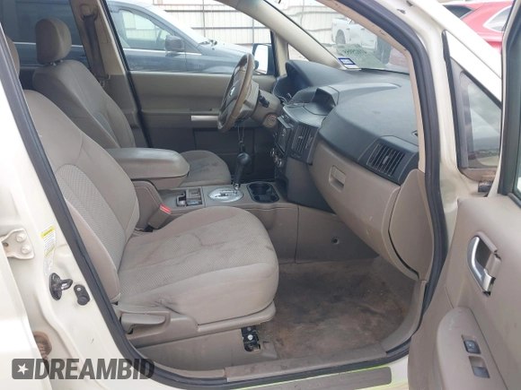 2008 Mitsubishi Endeavor LS with VIN 4A4MN21S78E035818, listed as a IAAI auction lot 41025955 with 219,163 mi miles. Bid and sale history available at carsss.com. Image 5.