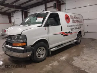 2021 Chevrolet Express Cargo with VIN 1GCWGAFP3M1193924, listed as a IAAI auction lot 41570565 with 70,337 mi miles and . Bid and sale history available at DreamBid. Image 2.