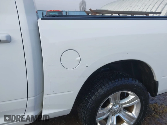 2017 Ram 1500 Night z VIN 1C6RR7MT3HS634288, wystawiony jako IAAI lot #40993931 z przebiegiem 138 341 mil mil oraz . Historia ofert i sprzedaży dostępna na DreamBid. Obrazek 19.