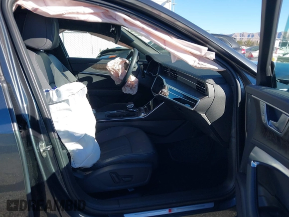 2019 Audi A6 Premium with VIN WAUK2AF22KN106714, listed as a IAAI auction lot 41341531 with 35,640 mi miles. Bid and sale history available at carsss.com. Image 5.