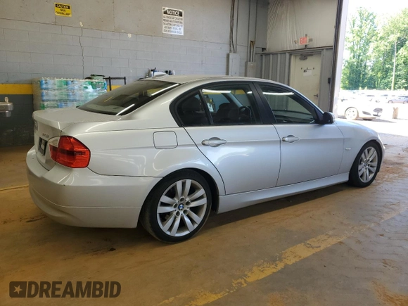 2006 BMW 3 Series 325i with VIN WBAVB13546KR64463, listed as a Copart auction lot 55765055 with 236,997 mi miles and Salvage title. Bid and sale history available at DreamBid. Image 3.