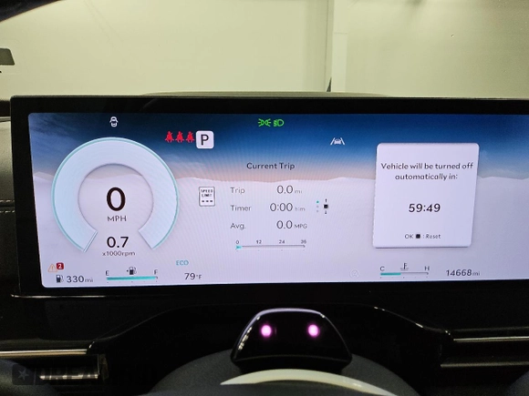 2025 Genesis GV80 Standard with VIN KMUHFESB8SU236496, listed as a Copart auction lot 64112645 with 14,668 mi miles and Clean title. Bid and sale history available at DreamBid. Image 9.