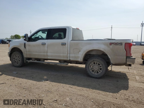 2017 Ford F-250 Lariat with VIN 1FT7W2B60HEE70084, listed as a Copart auction lot 59158135 with 186,544 mi miles and Salvage title. Bid and sale history available at DreamBid. Image 2.