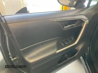 2022 Toyota RAV4 Hybrid XLE Premium с VIN 4T3B6RFV6NU065906, выставлен на аукционе IAAI как лот 42792646 с пробегом 90 899 миль миль и . История ставок и продаж доступна на DreamBid. Изображение 9.