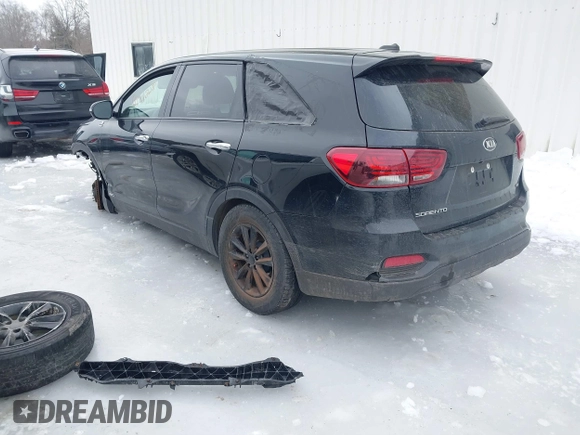 2019 Kia Sorento LX with VIN 5XYPGDA32KG543132, listed as a IAAI auction lot 41632828 with 91,152 mi miles and . Bid and sale history available at carsss.com. Image 3.