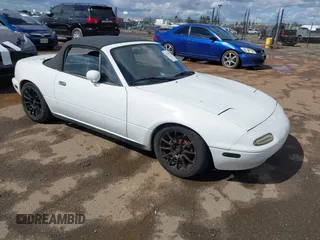 1991 Mazda MX-5 Miata Special Edition z VIN JM1NA3516M1238070, wystawiony jako IAAI lot #41758915 z przebiegiem 180 290 mil mil oraz . Historia ofert i sprzedaży dostępna na DreamBid. Obrazek 1.
