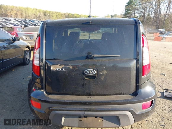 2012 Kia Soul with VIN KNDJT2A5XC7477841, listed as a IAAI auction lot 41882250 with 175,236 mi miles. Bid and sale history available at carsss.com. Image 15.