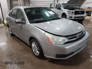 2010 Ford Focus SE with VIN 1FAHP3FN7AW137685, listed as a IAAI auction lot 41427515 with 162,053 mi miles. Bid and sale history available at carsss.com. Image 1.