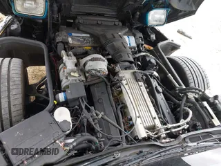 1993 Chevrolet Corvette with VIN 1G1YY33P2P5105165, listed as a IAAI auction lot 42410809 with Not provided miles and . Bid and sale history available at DreamBid. Image 10.