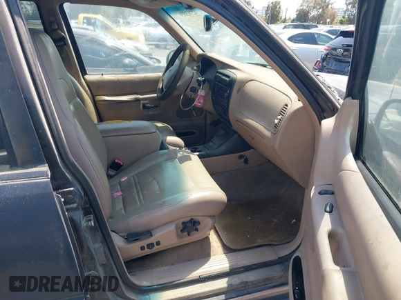 2000 Ford Explorer Eddie Bauer с VIN 1FMZU64E2YZA53922, выставлен на аукционе IAAI как лот 42765856 с пробегом 191 240 миль миль и . История ставок и продаж доступна на DreamBid. Изображение 5.