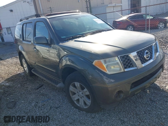 2005 Nissan Pathfinder SE with VIN 5N1AR18U45C740630, listed as a IAAI auction lot 41597662 with 267,781 mi miles. Bid and sale history available at carsss.com. Image 1.