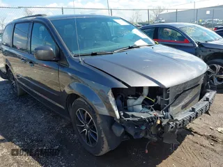 2017 Dodge Grand Caravan GT with VIN 2C4RDGEG3HR580517, listed as a IAAI auction lot 41994656 with 117,064 mi miles and . Bid and sale history available at DreamBid. Image 1.
