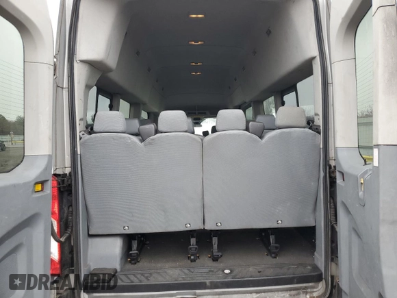 2015 Ford Transit XL z VIN 1FBVU4XG3FKA36240, wystawiony jako Copart lot #49159275 z przebiegiem 123 852 mil mil oraz Szkody całkowita. Historia ofert i sprzedaży dostępna na DreamBid. Obrazek 10.